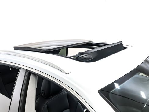 Used 2023 Audi Q8 Premium Plus w/ Premium Plus Package image 22