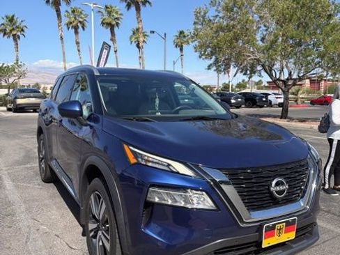 Certified 2022 Nissan Rogue SL w/ SL Premium Package AWD/4WD image 2