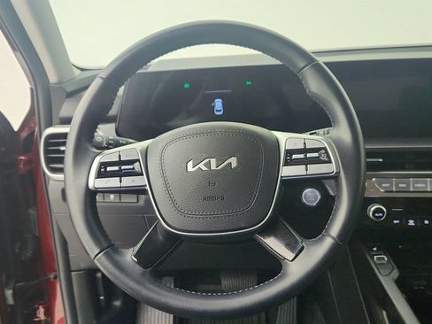Used 2024 Kia Telluride S FWD image 13
