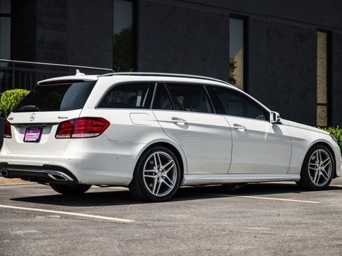 Used 2015 Mercedes-Benz E 350 4MATIC Wagon image 45