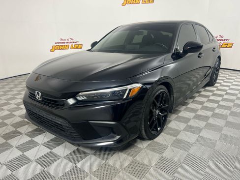 Used 2023 Honda Civic Sport image 1