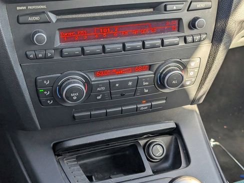 Used 2012 BMW M3 Base image 17