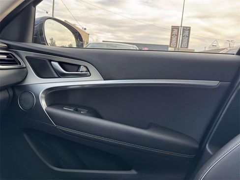 Certified 2026 Genesis G70 2.5T Prestige image 33