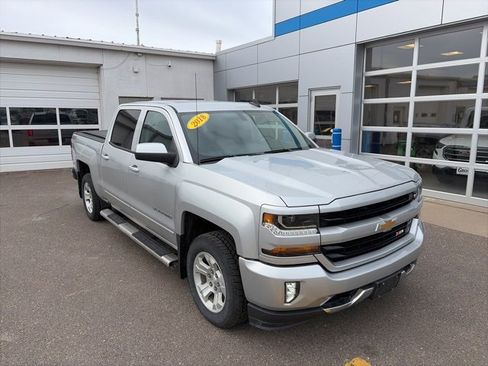 Used 2018 Chevrolet Silverado 1500 LT w/ All Star Edition image 2