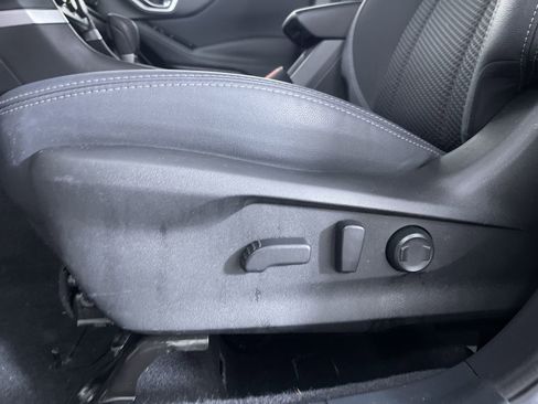 Used 2023 Subaru Forester Premium image 13