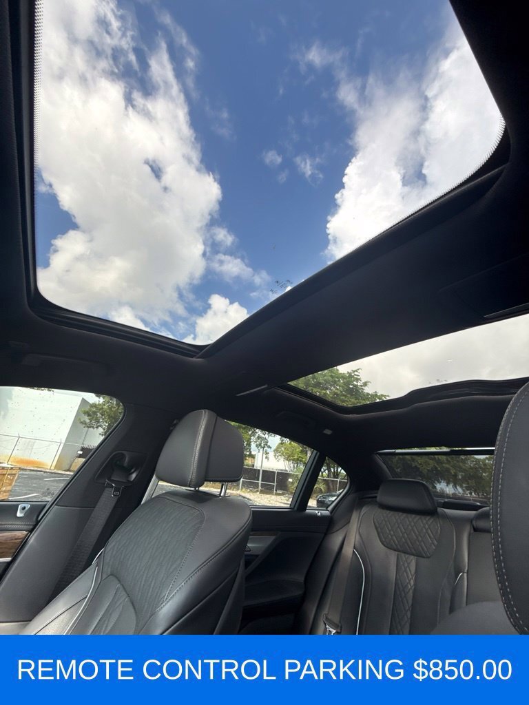 Used 2019 BMW 750i xDrive w/ Executive Package AWD/4WD image 8