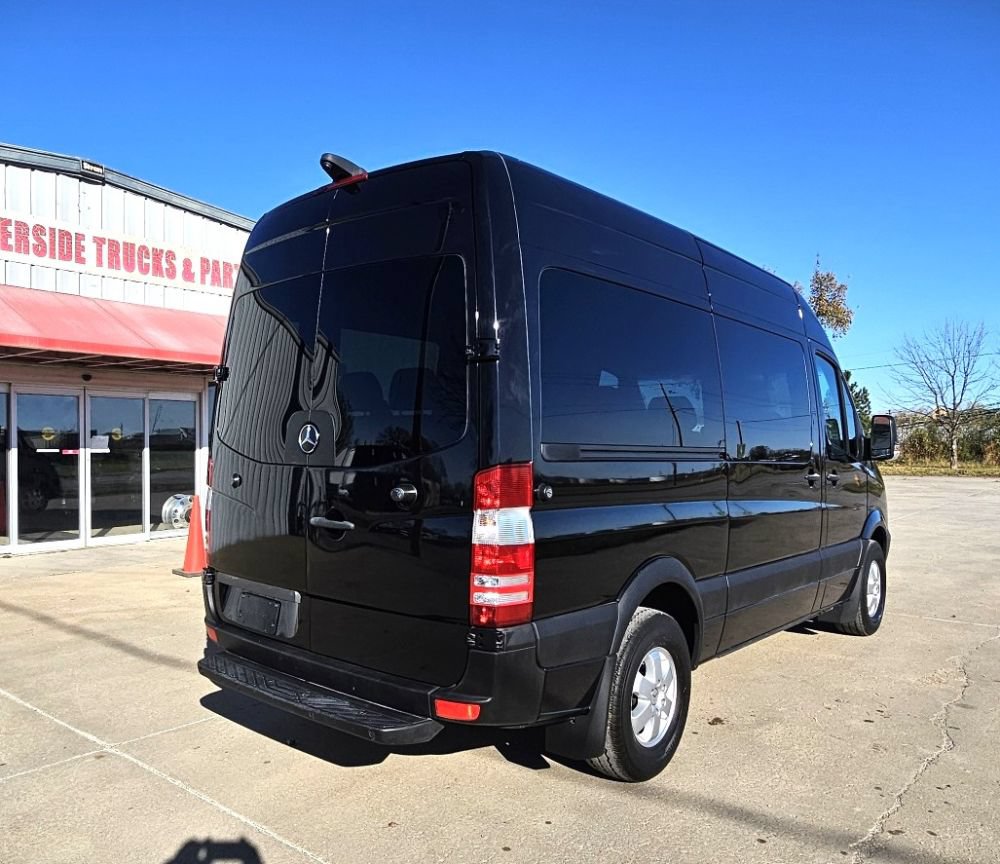 Used 2016 Mercedes-Benz Sprinter 2500 image 6