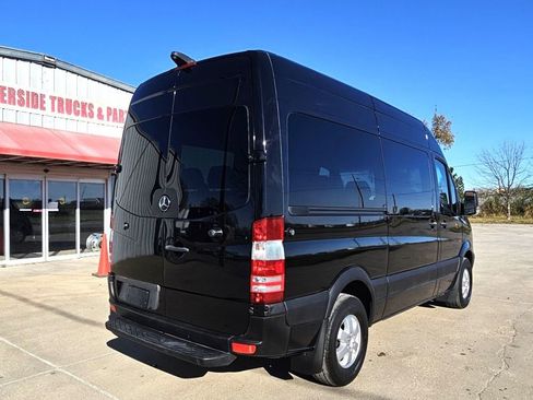 Used 2016 Mercedes-Benz Sprinter 2500 image 6