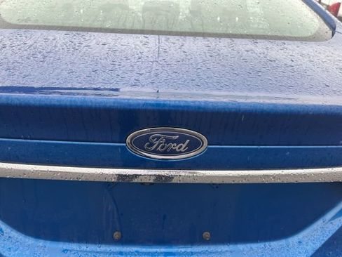 Used 2017 Ford Fusion SE w/ Fusion SE Technology Package image 24