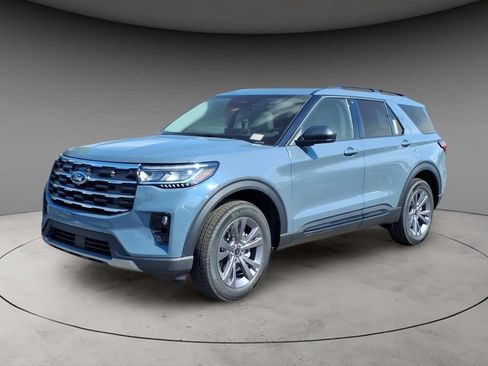 New 2026 Ford Explorer Active w/ Active Comfort Package AWD/4WD image 1