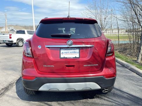 Certified 2018 Buick Encore Essence FWD image 32