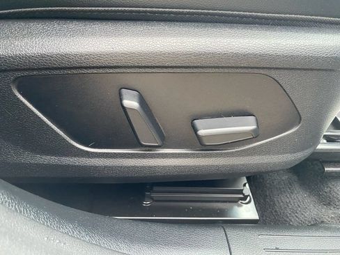 Used 2023 Kia Sportage SX FWD image 12
