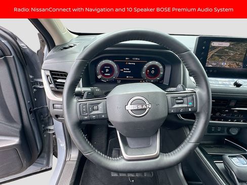 Used 2025 Nissan Rogue Platinum w/ Platinum Premium Package FWD image 11