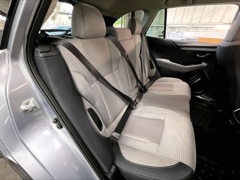 Used 2022 Subaru Outback Premium image 29