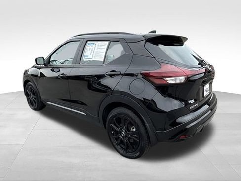 Used 2023 Nissan Kicks SR w/ Interior Electronics Package FWD image 5