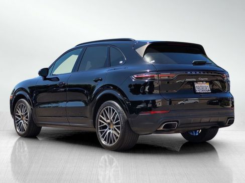 Used 2022 Porsche Cayenne w/ Premium Package AWD/4WD image 6