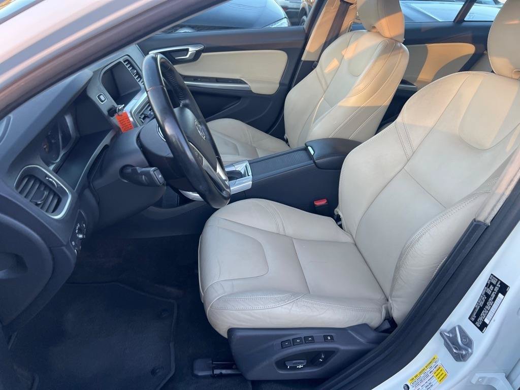Used 2017 Volvo S60 T5 Dynamic AWD/4WD image 11