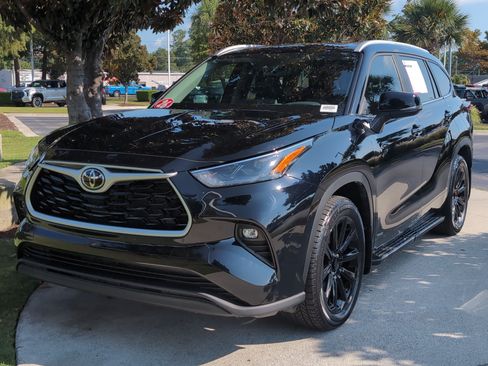 Certified 2026 Toyota Highlander XLE AWD/4WD image 5