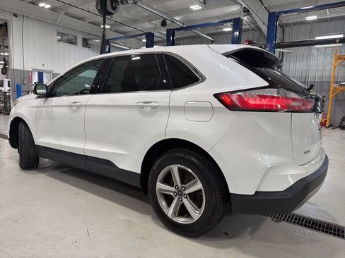 Used 2022 Ford Edge SEL w/ Convenience Package image 6