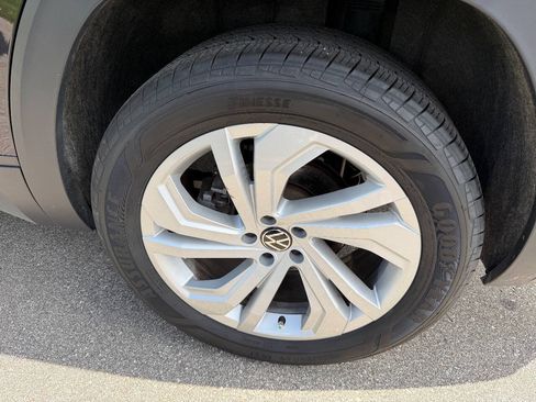 Used 2023 Volkswagen Atlas SE w/ Panoramic Sunroof Package AWD/4WD image 29