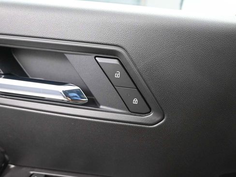 New 2026 GMC Canyon AT4 w/ Nightfall Edition image 17