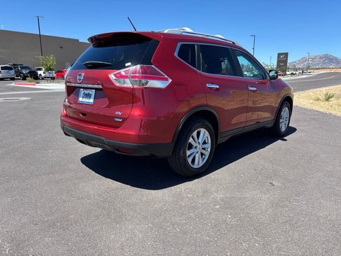 Used 2014 Nissan Rogue SV w/ SV Family Package FWD image 5