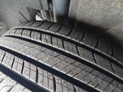 Used 2021 Buick Encore GX Select image 11