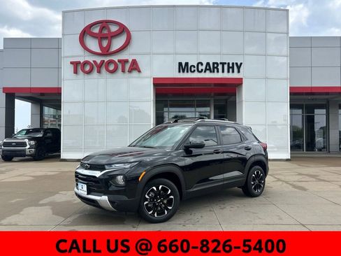 Used 2023 Chevrolet TrailBlazer LT w/ Convenience Package AWD/4WD image 1