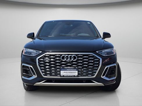 Used 2022 Audi Q5 2.0T Premium w/ Convenience Package AWD/4WD image 3