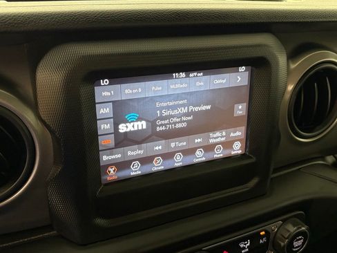 Used 2021 Jeep Gladiator Sport AWD/4WD image 23