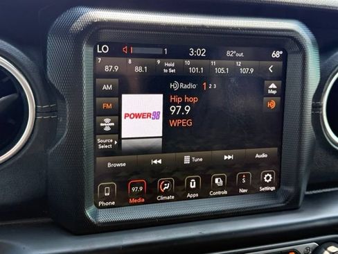 Used 2020 Jeep Gladiator Overland AWD/4WD image 20