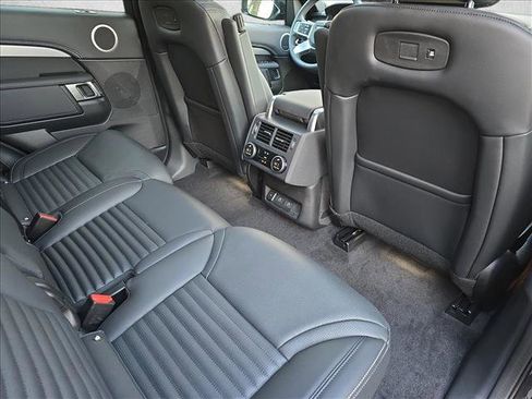 New 2026 Land Rover Discovery Limited Edition image 11