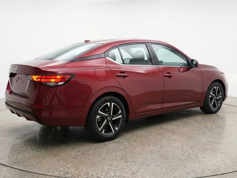Used 2025 Nissan Sentra SV FWD image 9