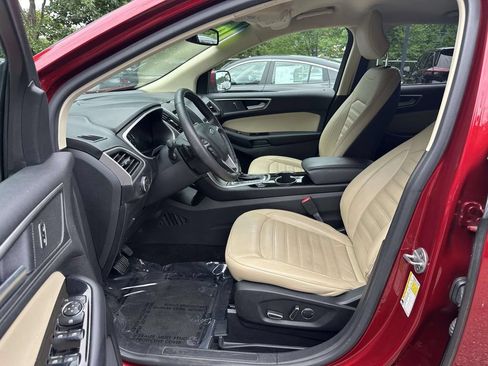 Used 2016 Ford Edge SEL w/ Equipment Group 201A AWD/4WD image 17