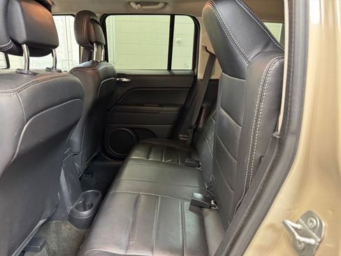 Used 2017 Jeep Patriot High Altitude FWD image 15