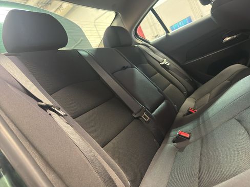 Used 2014 Chevrolet Cruze LT FWD image 27