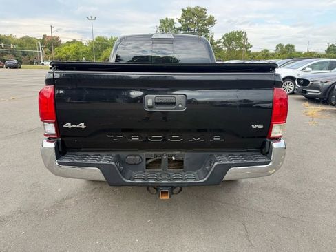 Used 2021 Toyota Tacoma SR5 image 6