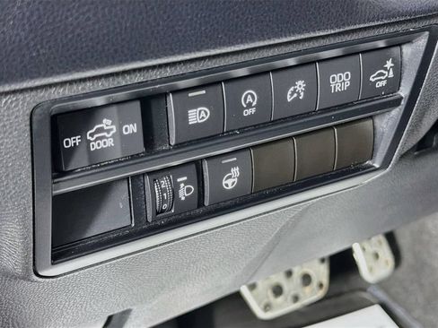 Used 2023 Toyota Tundra SR5 AWD/4WD image 10