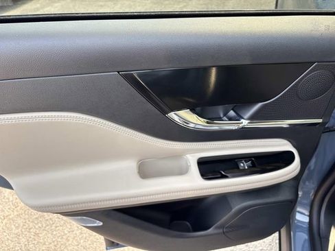 New 2025 Lincoln Corsair Grand Touring w/ Jet Appearance Package AWD/4WD image 19