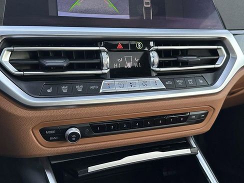 Used 2021 BMW 330i xDrive Sedan w/ Convenience Package image 16