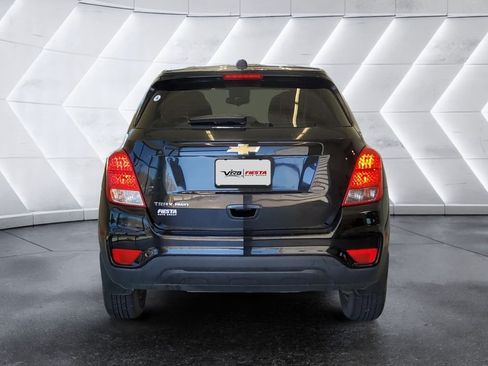 Used 2018 Chevrolet Trax LS w/ LPO, Protection Package AWD/4WD image 5