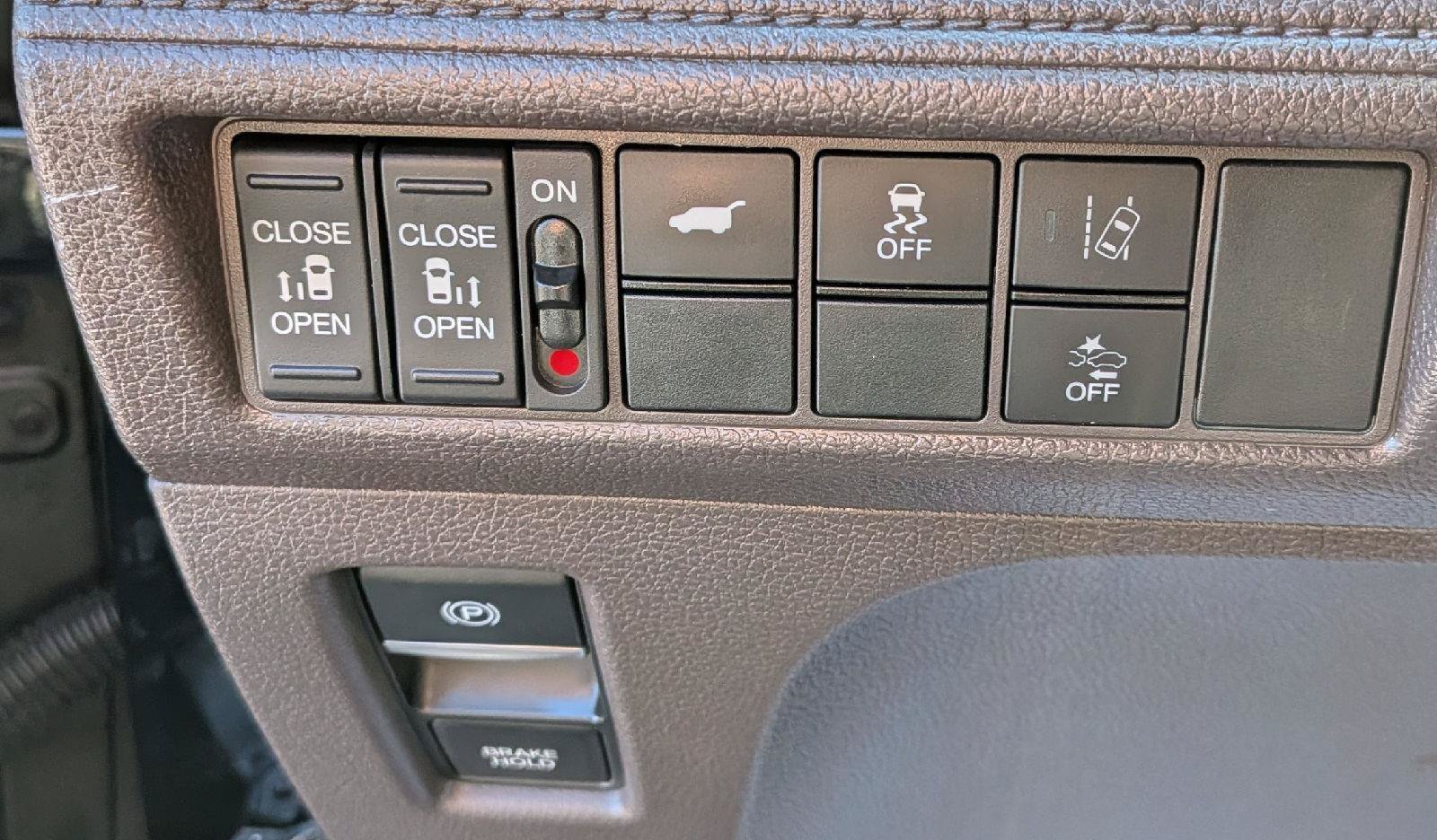 Used 2018 Honda Odyssey EX-L image 17