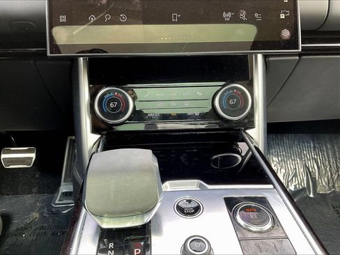 Used 2023 Land Rover Range Rover Long Wheelbase SE AWD/4WD image 15