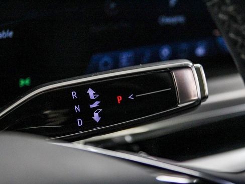 Certified 2024 Cadillac Lyriq Sport image 17