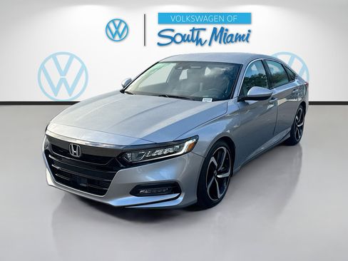 Used 2019 Honda Accord Sport image 3