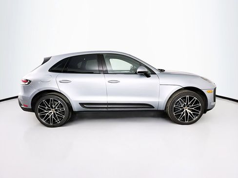 New 2026 Porsche Macan image 8