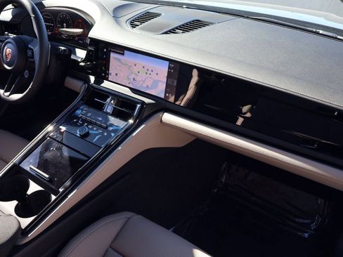 New 2026 Porsche Panamera image 25