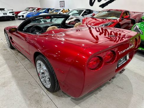 Used 2004 Chevrolet Corvette Convertible w/ Preferred Equipment Group RWD image 31