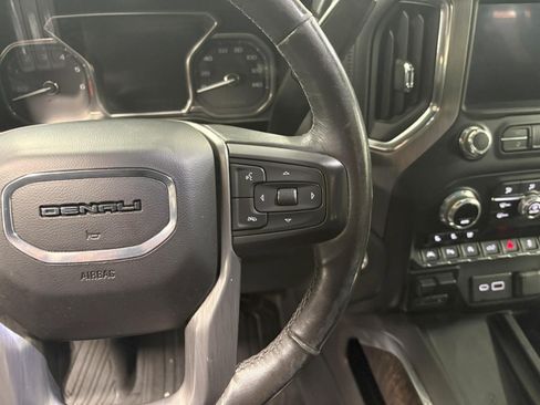 Used 2020 GMC Sierra 1500 Denali w/ Denali Premium Package AWD/4WD image 15