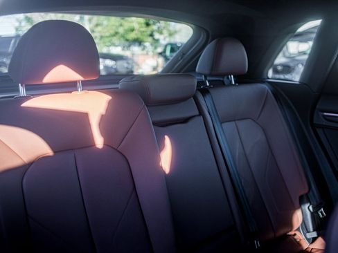 Used 2021 Audi Q3 2.0T Premium Plus w/ Premium Plus Package image 41